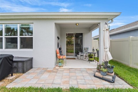House in DeLand, Florida 4 bedrooms, 171.87 sq.m. № 2228042 - photo 26