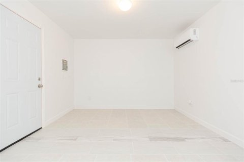 Apartamento en alquiler en Tampa, Florida, 39.86 m2 № 1905754 - foto 8