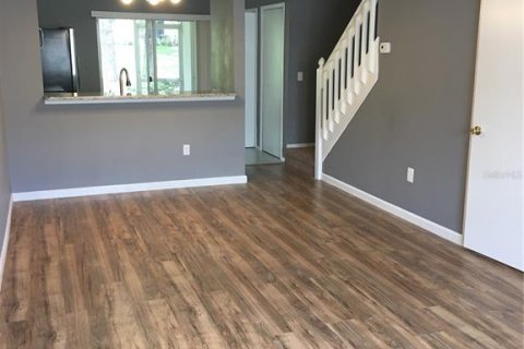 Townhouse in Brandon, Florida 2 bedrooms, 103.12 sq.m. № 1816129 - photo 3