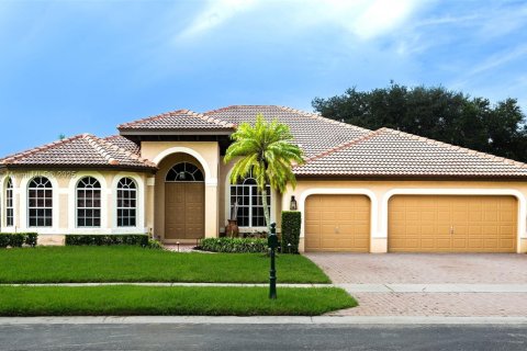 Снять в аренду виллу или дом в Мирамар, Флорида 5 спален, 310.29м2, № 1940971 - фото 1