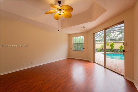 Снять в аренду виллу или дом в Мирамар, Флорида 5 спален, 310.29м2, № 1940971 - фото 10