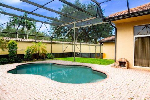 Снять в аренду виллу или дом в Мирамар, Флорида 5 спален, 310.29м2, № 1940971 - фото 28