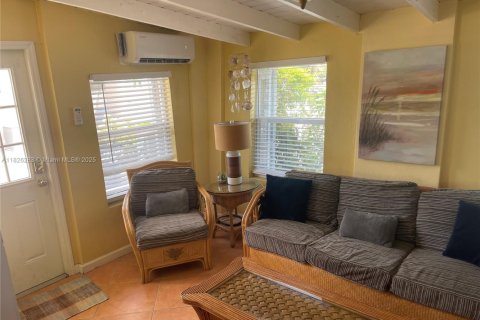 House in Tavernier, Florida 2 bedrooms, 82.78 sq.m. № 1797552 - photo 17