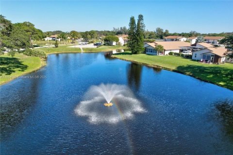 Condo in Stuart, Florida, 2 bedrooms  № 1878363 - photo 23