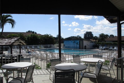 Condo in Stuart, Florida, 2 bedrooms  № 1878363 - photo 27