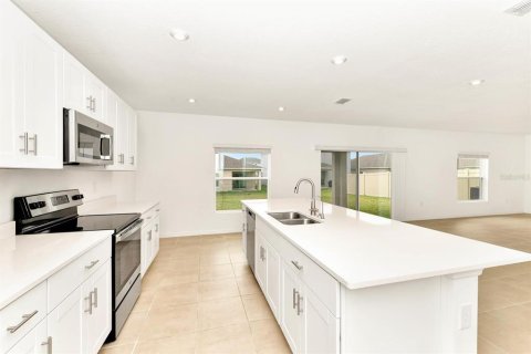 Villa ou maison à vendre à Davenport, Floride: 5 chambres, 222.59 m2 № 1673529 - photo 3