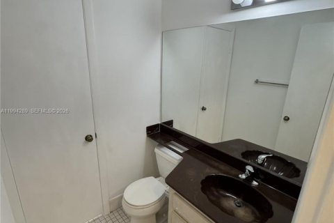 Casa en venta en Miami, Florida, 2 dormitorios, 132.39 m2 № 2058613 - foto 18
