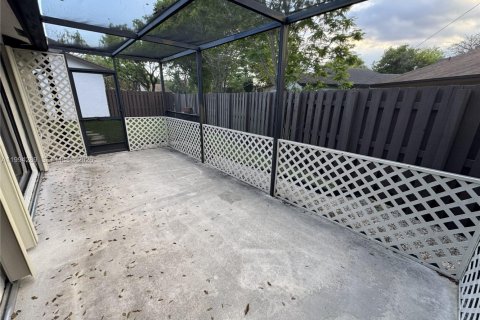 Casa en venta en Miami, Florida, 2 dormitorios, 132.39 m2 № 2058613 - foto 26
