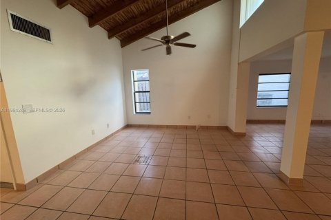 Casa en venta en Miami, Florida, 2 dormitorios, 132.39 m2 № 2058613 - foto 4