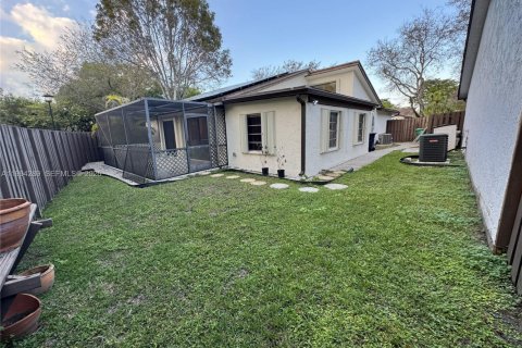 Casa en venta en Miami, Florida, 2 dormitorios, 132.39 m2 № 2058613 - foto 28