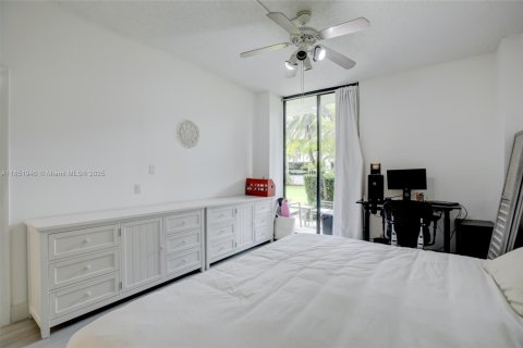 Condo in Aventura, Florida, 2 bedrooms  № 1960201 - photo 20