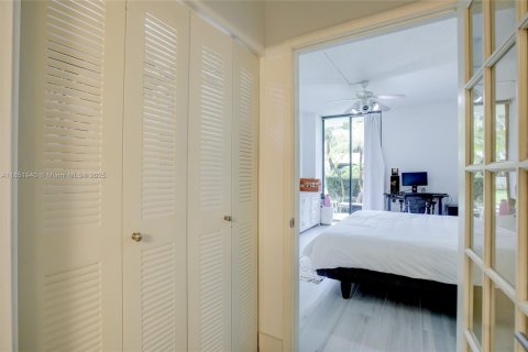 Condo in Aventura, Florida, 2 bedrooms  № 1960201 - photo 22