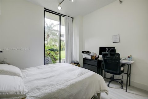 Condo in Aventura, Florida, 2 bedrooms  № 1960201 - photo 17