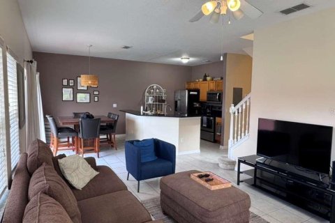 Touwnhouse à vendre à Kissimmee, Floride: 4 chambres, 151.99 m2 № 2312278 - photo 7