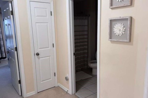 Touwnhouse à vendre à Kissimmee, Floride: 4 chambres, 151.99 m2 № 2312278 - photo 16