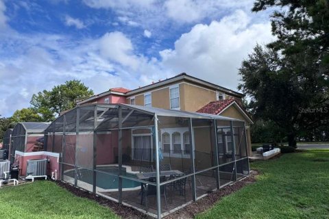 Touwnhouse à vendre à Kissimmee, Floride: 4 chambres, 151.99 m2 № 2312278 - photo 4