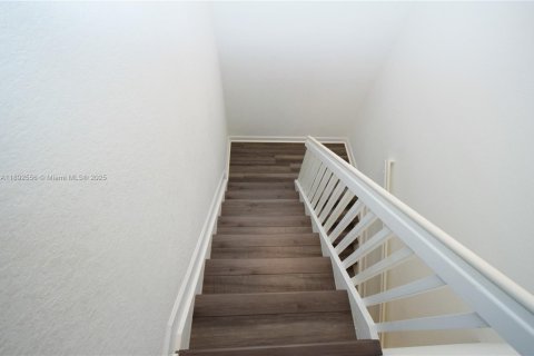 Villa ou maison à vendre à Miami, Floride: 4 chambres, 205.59 m2 № 1949969 - photo 30