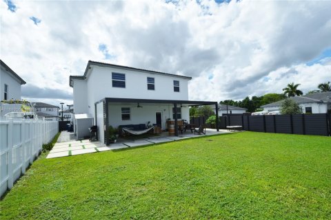 Villa ou maison à vendre à Miami, Floride: 4 chambres, 205.59 m2 № 1949969 - photo 13