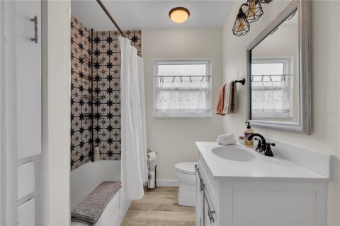 Villa ou maison à louer à Tampa, Floride: 3 chambres, 134.71 m2 № 2413999 - photo 9