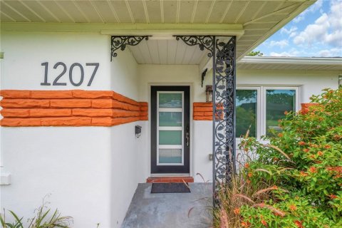 Villa ou maison à louer à Tampa, Floride: 3 chambres, 134.71 m2 № 2413999 - photo 2