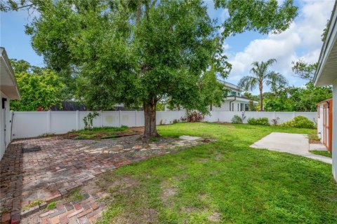 Villa ou maison à louer à Tampa, Floride: 3 chambres, 134.71 m2 № 2413999 - photo 18