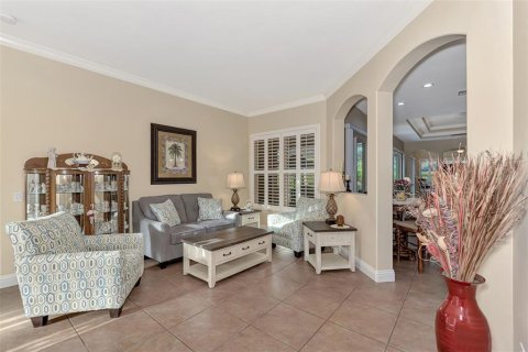 House in North Port, Florida 4 bedrooms, 251.86 sq.m. № 1122918 - photo 14