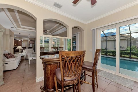 House in North Port, Florida 4 bedrooms, 251.86 sq.m. № 1122918 - photo 25