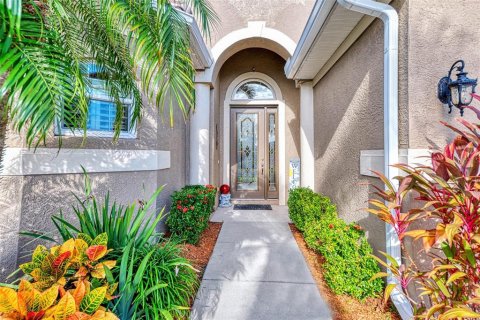 House in North Port, Florida 4 bedrooms, 251.86 sq.m. № 1122918 - photo 8
