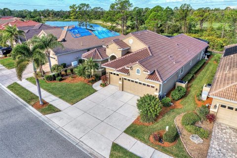 House in North Port, Florida 4 bedrooms, 251.86 sq.m. № 1122918 - photo 4