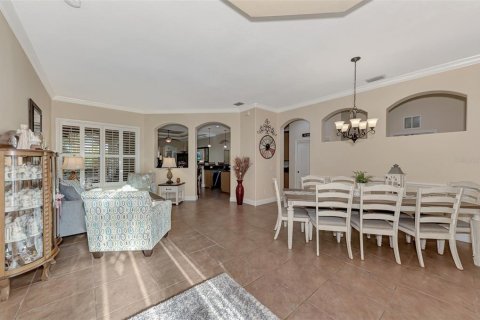 House in North Port, Florida 4 bedrooms, 251.86 sq.m. № 1122918 - photo 11
