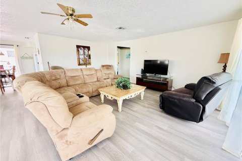 Villa ou maison à vendre à New Smyrna Beach, Floride: 3 chambres, 157.56 m2 № 1532958 - photo 28