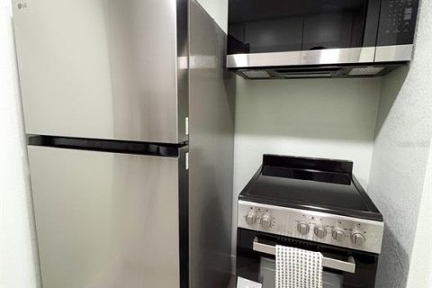 Condominio en venta en Tampa, Florida, 1 dormitorio, 31.22 m2 № 2206682 - foto 12