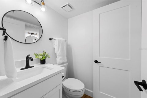 Condo in Fort Myers Beach, Florida, 2 bedrooms  № 2432677 - photo 17