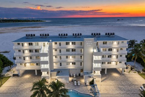 Condo in Fort Myers Beach, Florida, 2 bedrooms  № 2432677