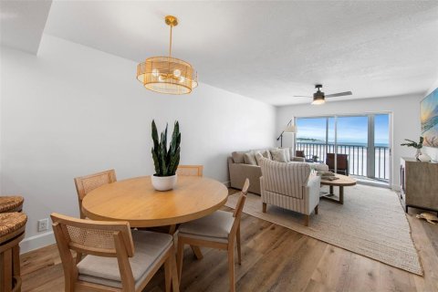 Condo in Fort Myers Beach, Florida, 2 bedrooms  № 2432677 - photo 26