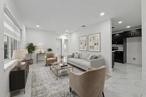 House in Miami, Florida 5 bedrooms, 192.49 sq.m. № 2045836 - photo 4