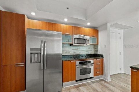 Condominio en alquiler en Holly Hill, Florida, 2 dormitorios, 142.79 m2 № 2284035 - foto 11