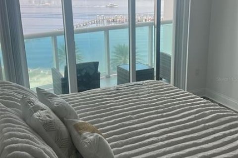 Condominio en alquiler en Holly Hill, Florida, 2 dormitorios, 142.79 m2 № 2284035 - foto 6