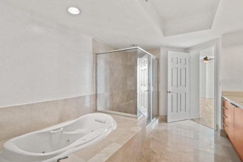 Condominio en alquiler en Holly Hill, Florida, 2 dormitorios, 142.79 m2 № 2284035 - foto 9