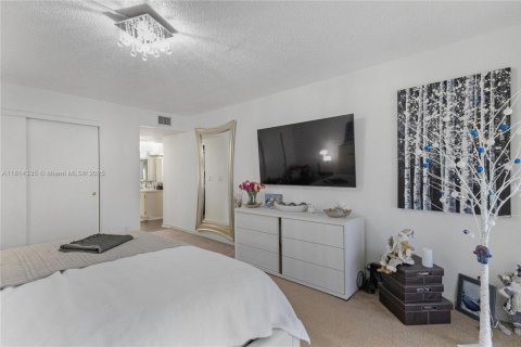 Condo in Boca Raton, Florida, 2 bedrooms  № 1809140 - photo 15