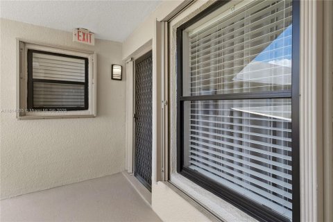 Condo in Boca Raton, Florida, 2 bedrooms  № 1809140 - photo 3