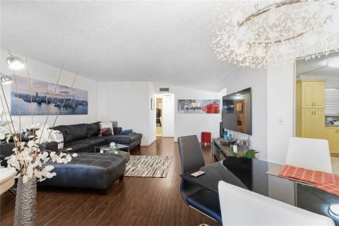 Condo in Boca Raton, Florida, 2 bedrooms  № 1809140 - photo 7