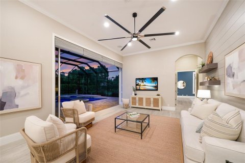 House in Lakewood Ranch, Florida 4 bedrooms, 370.03 sq.m. № 2210521 - photo 16