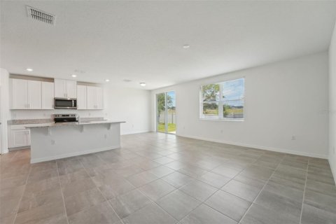 House in Auburndale, Florida 4 bedrooms, 184.69 sq.m. № 1793165 - photo 16