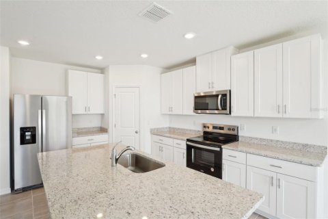 House in Auburndale, Florida 4 bedrooms, 184.69 sq.m. № 1793165 - photo 20