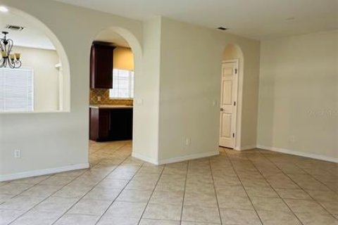Touwnhouse à louer à Wesley Chapel, Floride: 3 chambres, 157.1 m2 № 2157165 - photo 6