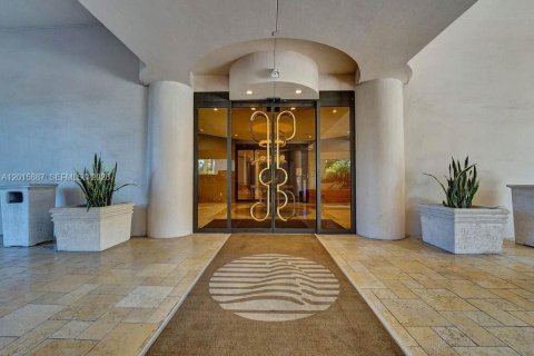 Copropriété à louer à Aventura, Floride: 2 chambres, 155.8 m2 № 2153826 - photo 5