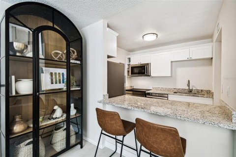 Copropriété à vendre à Tampa, Floride: 1 chambre, 74.32 m2 № 1917761 - photo 5