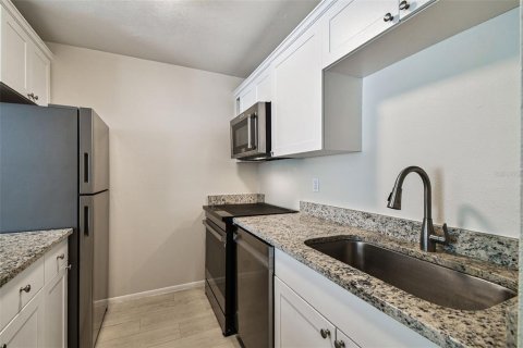 Copropriété à vendre à Tampa, Floride: 1 chambre, 74.32 m2 № 1917761 - photo 8