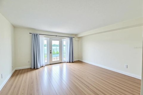 Touwnhouse à vendre à Saint Petersburg, Floride: 2 chambres, 97.83 m2 № 2147430 - photo 3
